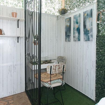 Nearest Hostel Pasay City By Reddoorz Exterior photo