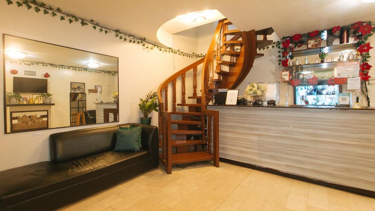 Nearest Hostel Pasay City By Reddoorz Exterior photo